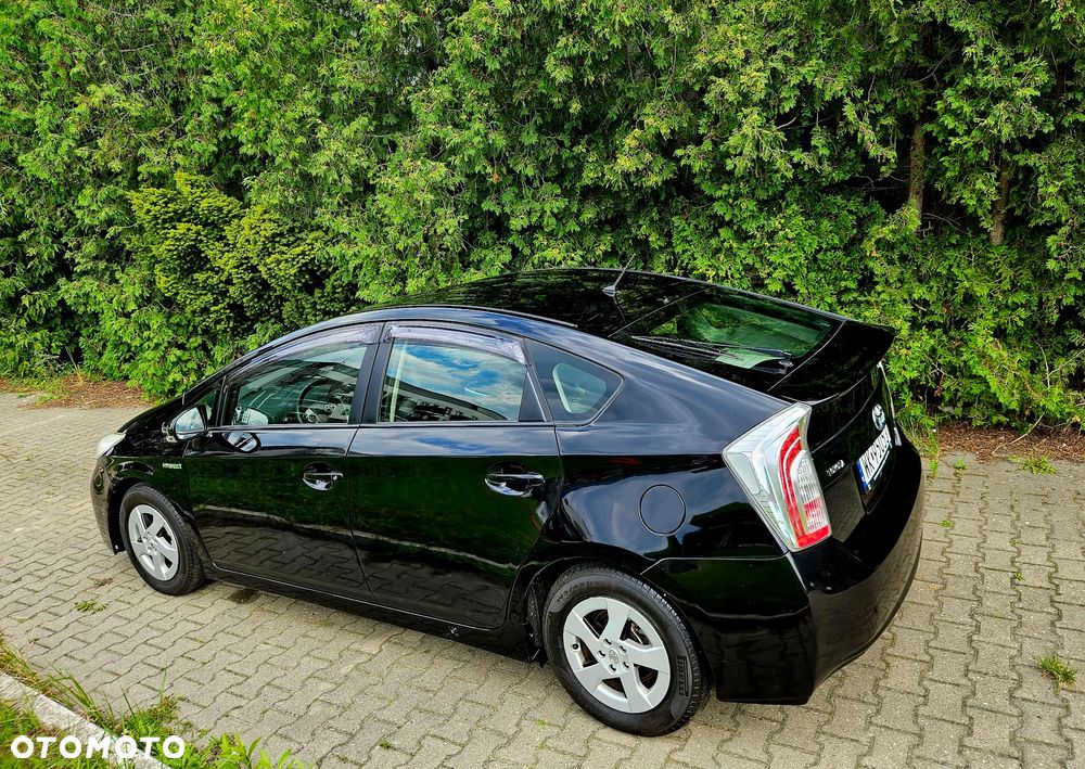 Toyota Prius ver-1-8-hsd-prestige - 7
