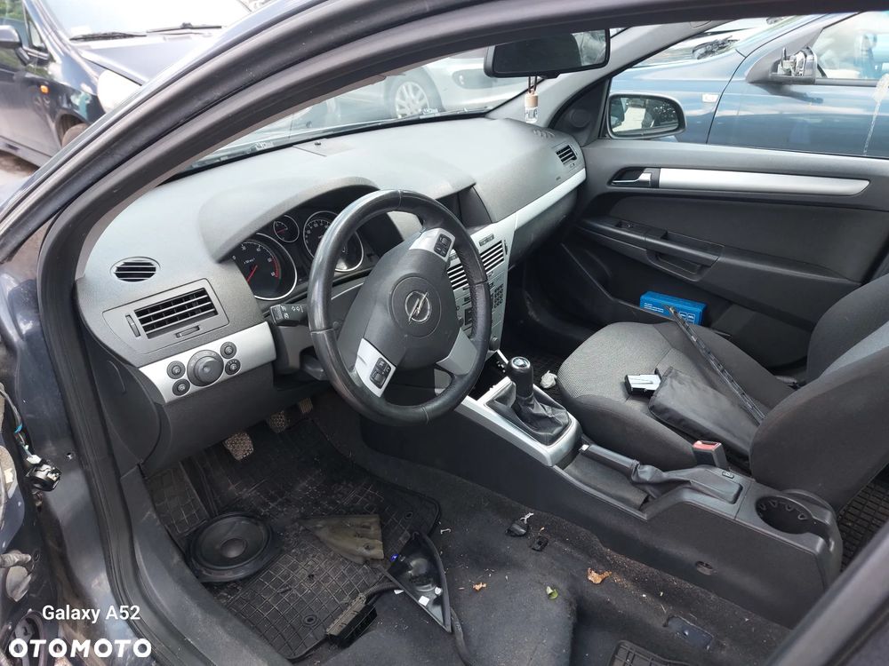 Zderzak OPEL ASTRA H KOMBI LIFT 1,7D 09R. maska,drzwi,klapa,lampy.... - 6