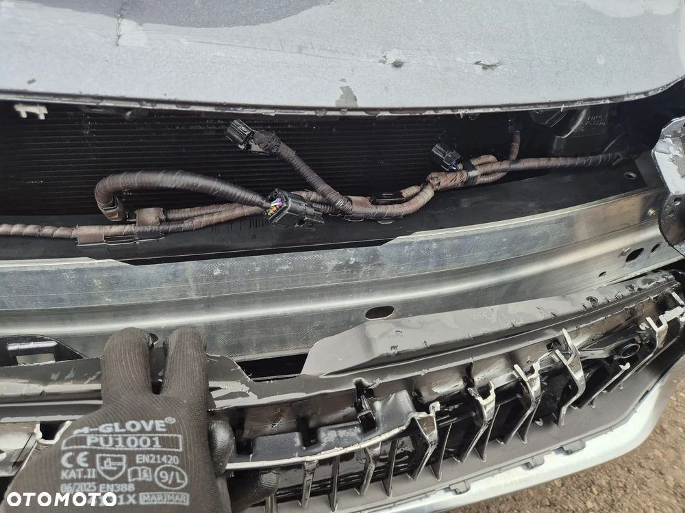 Lexus ES 300h Business Line - 13