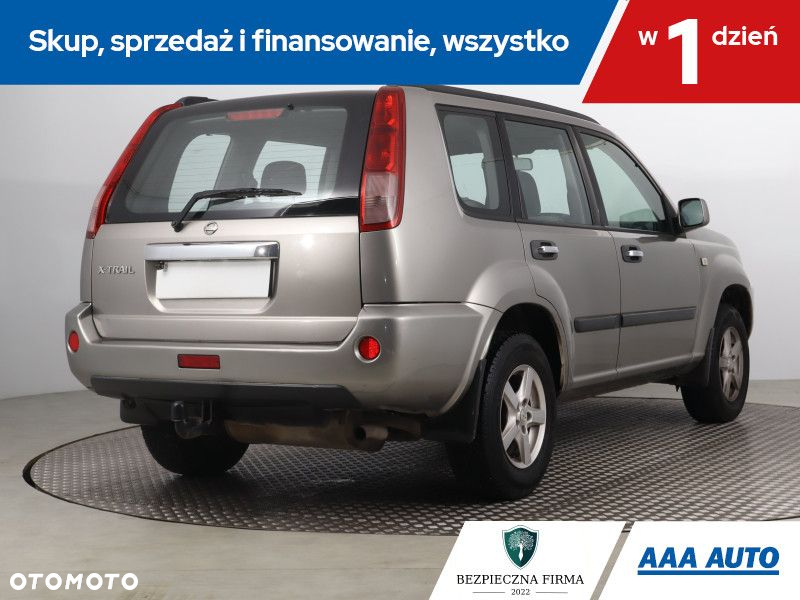 Nissan X-Trail - 6
