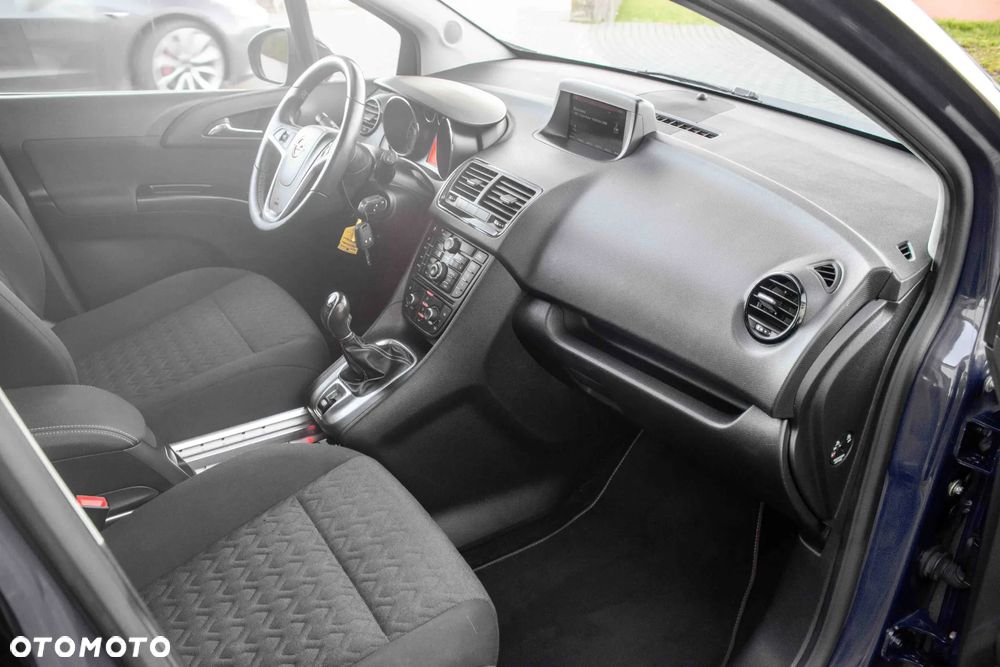 Opel Meriva 1.4 T Edition 150 S&S - 24