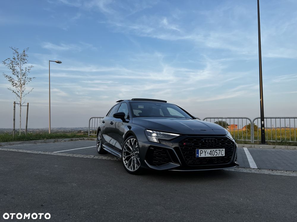 Audi RS3 Sportback - 1