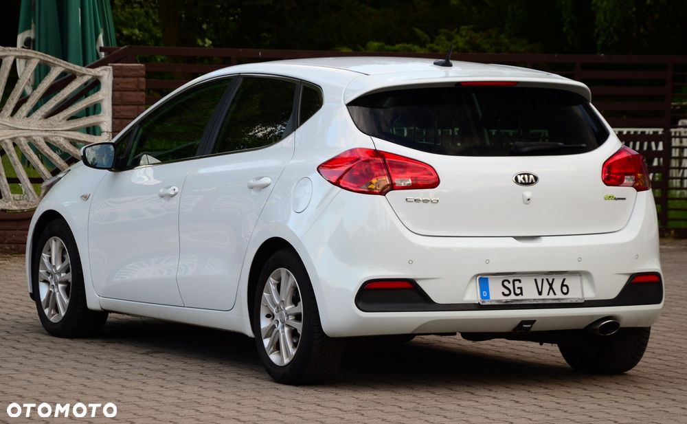 Kia Ceed - 15