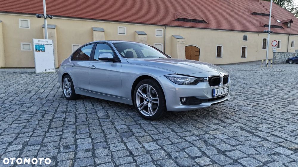 BMW Seria 3 ver-318d - 6
