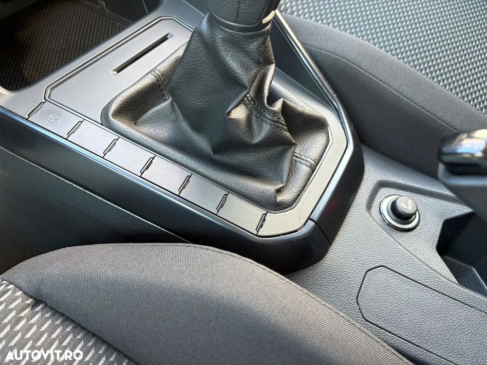 Volkswagen Polo 1.0 Trendline - 24