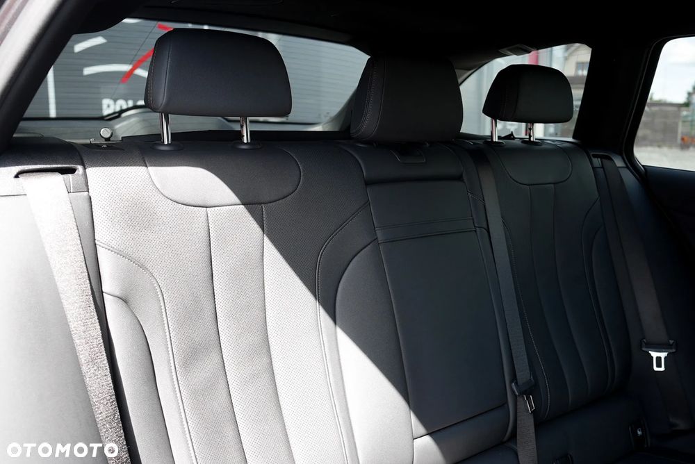BMW Seria 5 - 28
