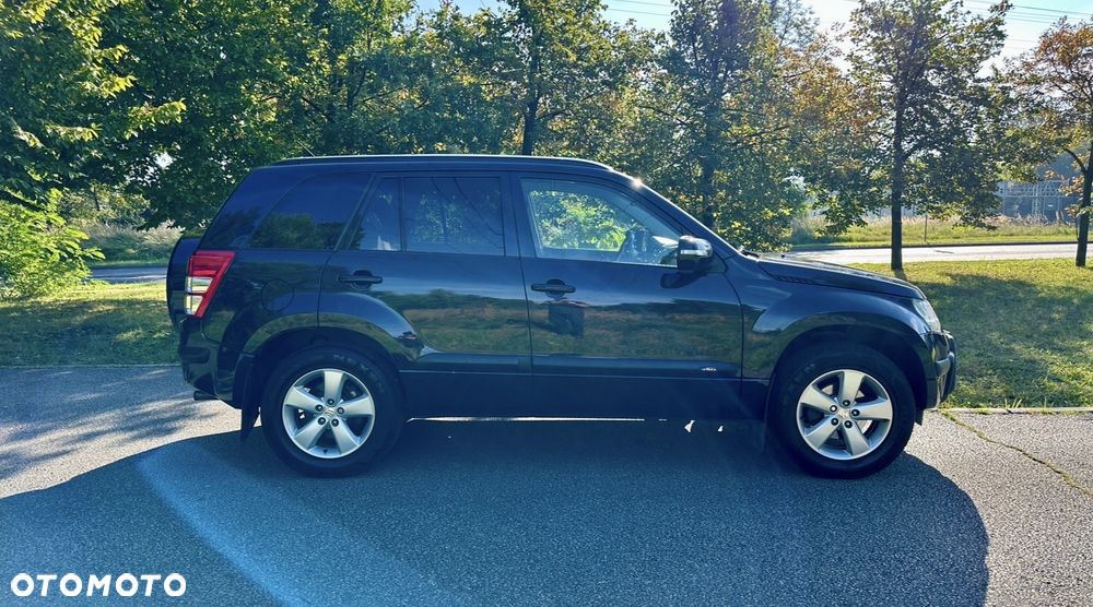 Suzuki Grand Vitara 2.4 Premium - 5