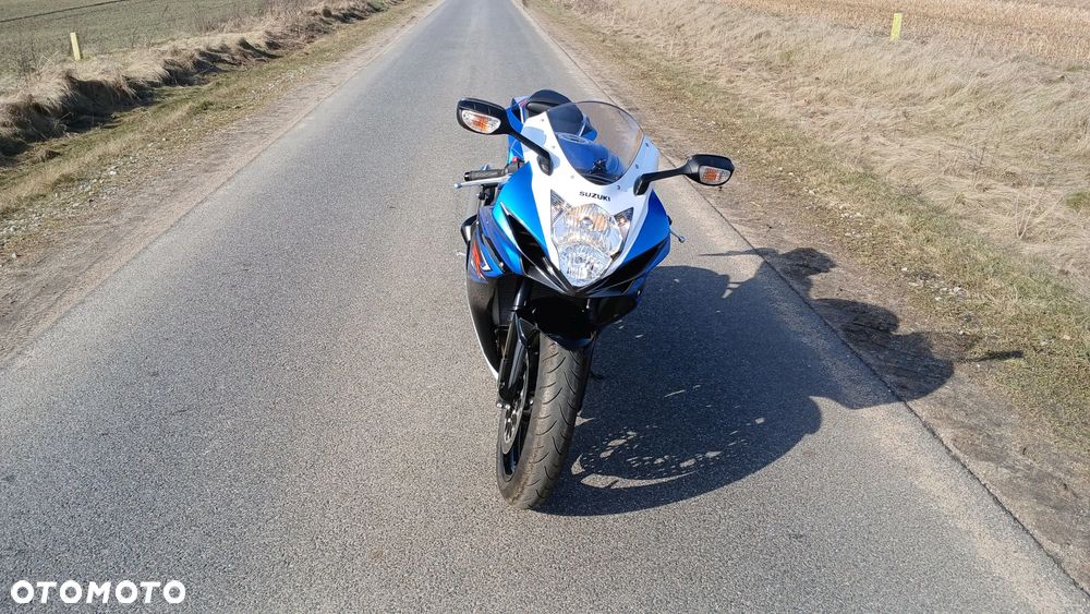 Suzuki GSX-R - 16