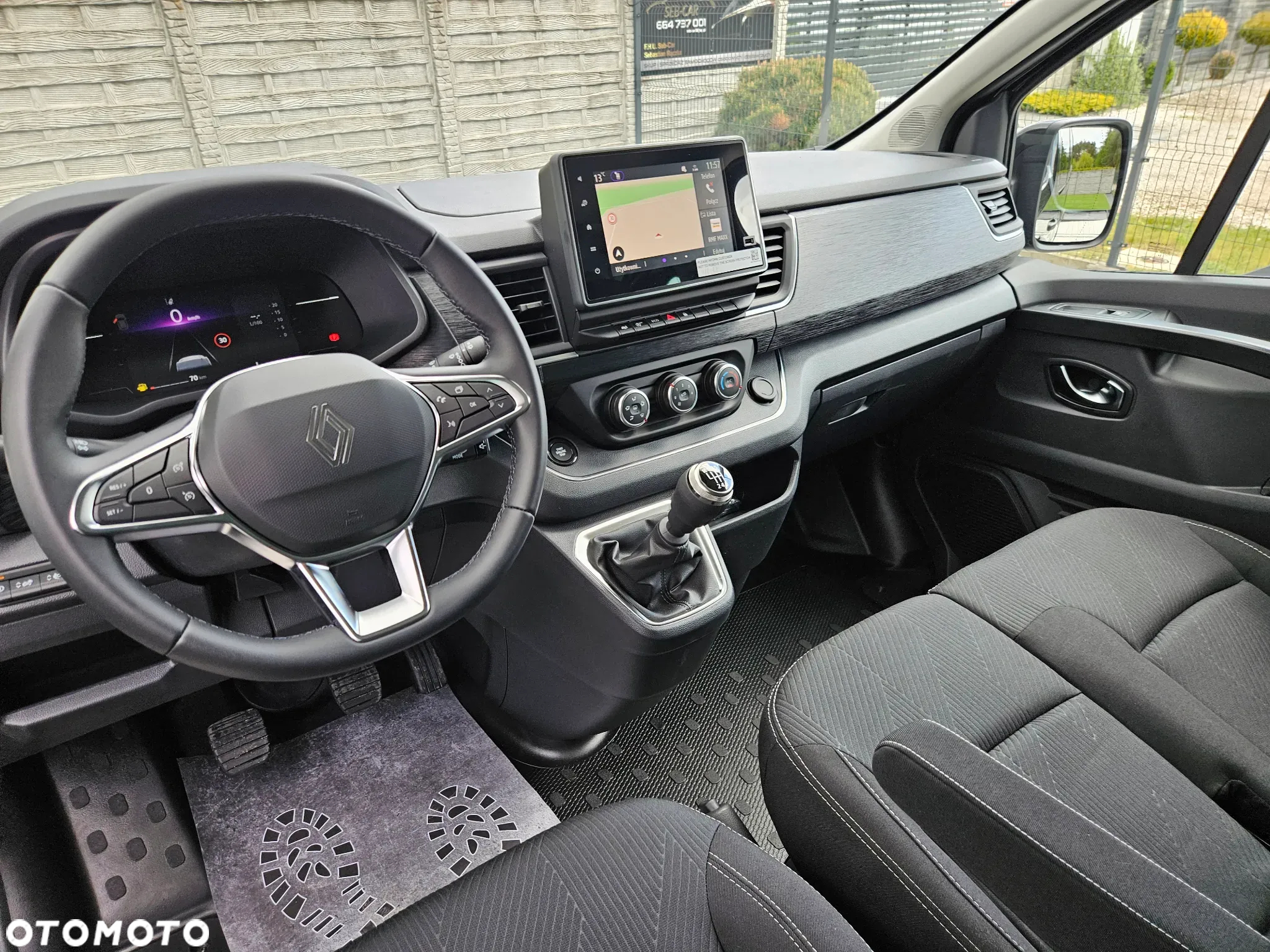 Renault Trafic - 19