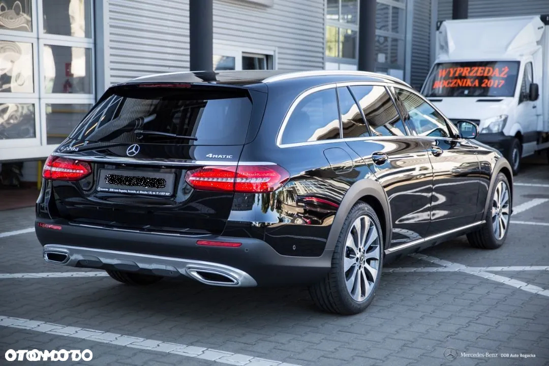 Mercedes-Benz Klasa E 220 d 4-Matic All-Terrain - 4