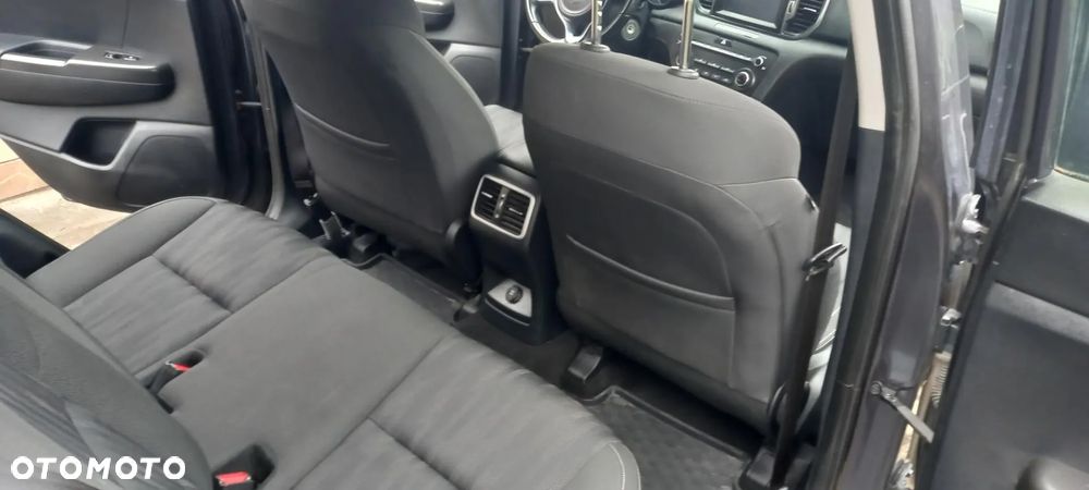 Kia Sportage 1.6 GDI 2WD VISION - 24