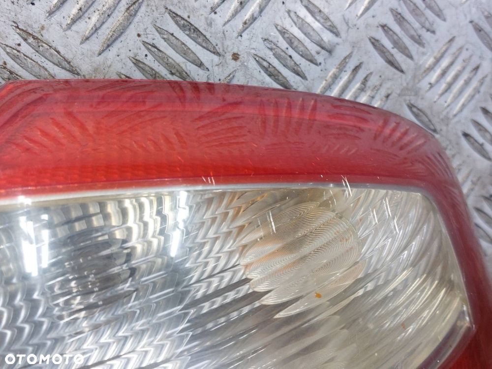 LAMPA PRAWY TYŁ AUDI A4 B6 SEDAN 8E0945096C - 3
