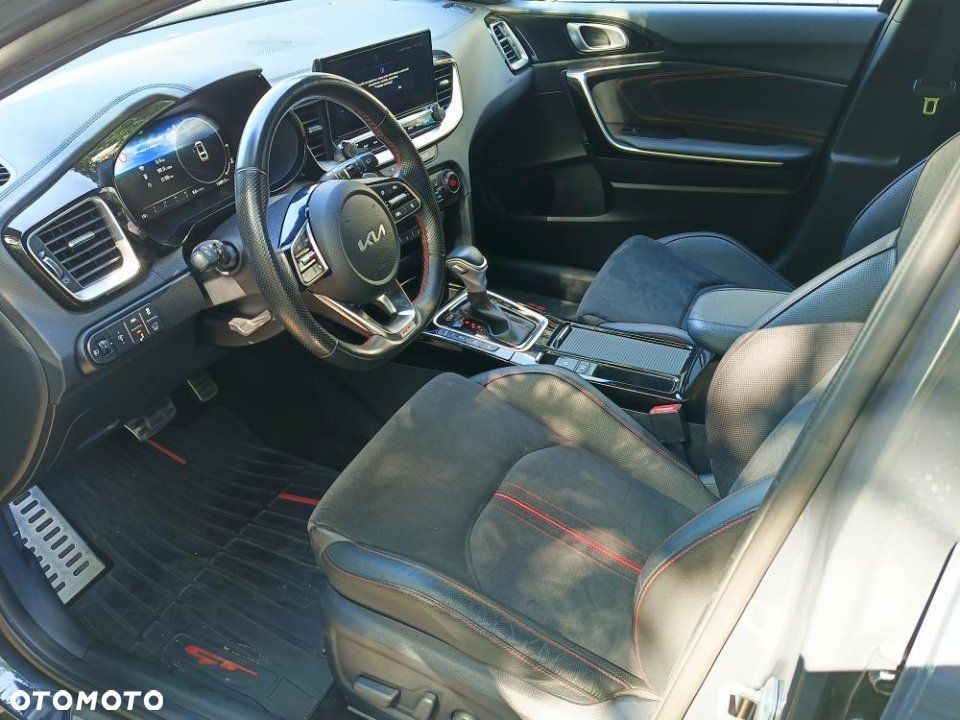 Kia ProCeed - 9