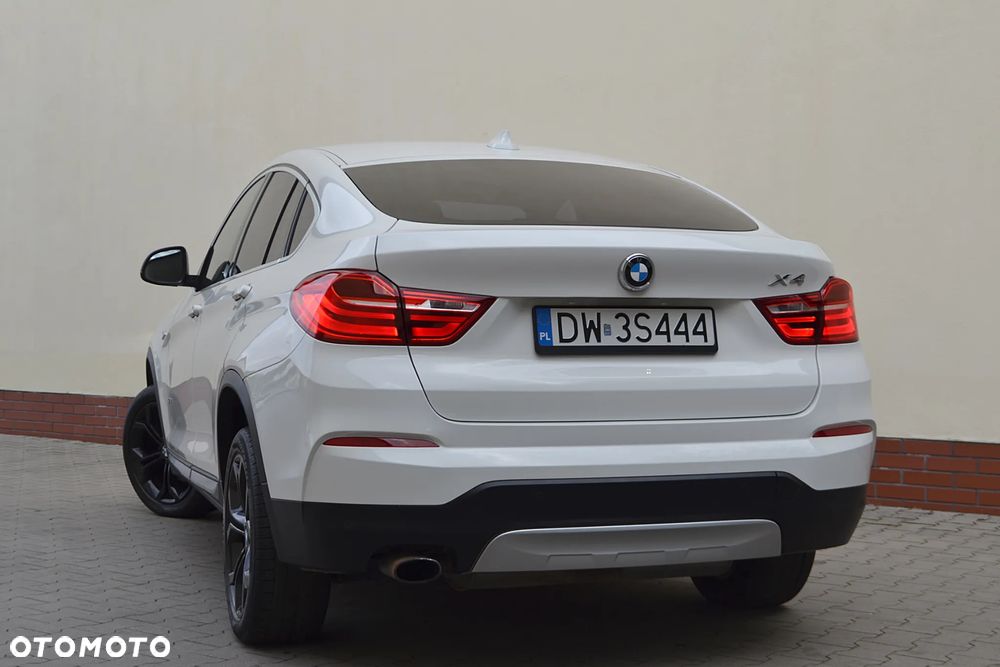 BMW X4 xDrive20i xLine - 9