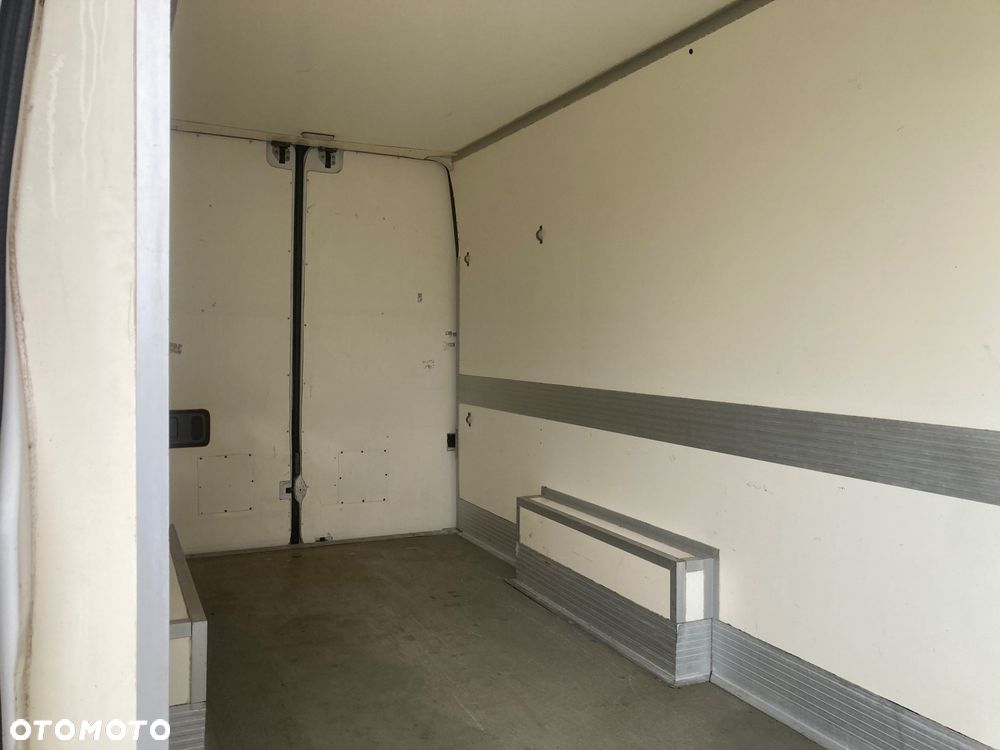 Volkswagen Crafter - 27