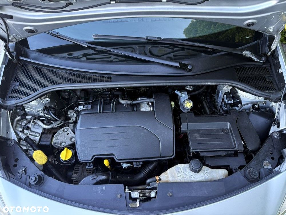 Renault Clio - 40