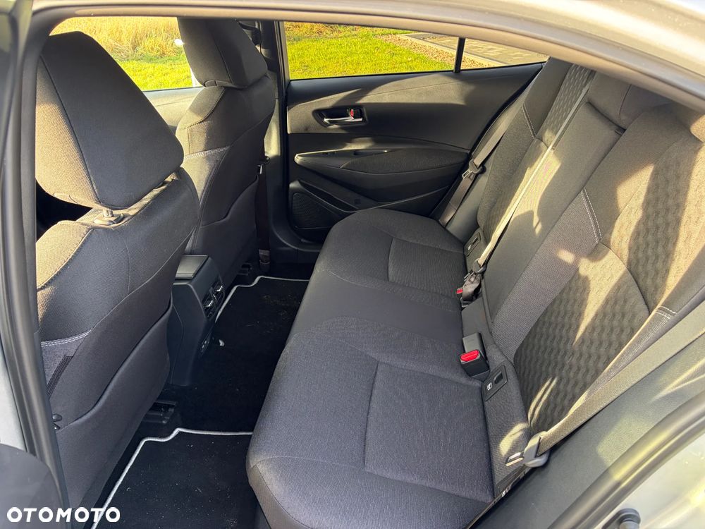 Toyota Corolla 1.8 Hybrid Style - 11