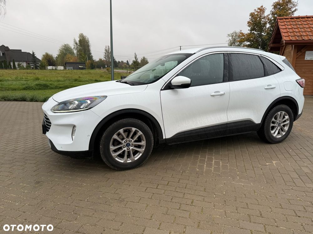 Ford Kuga - 2