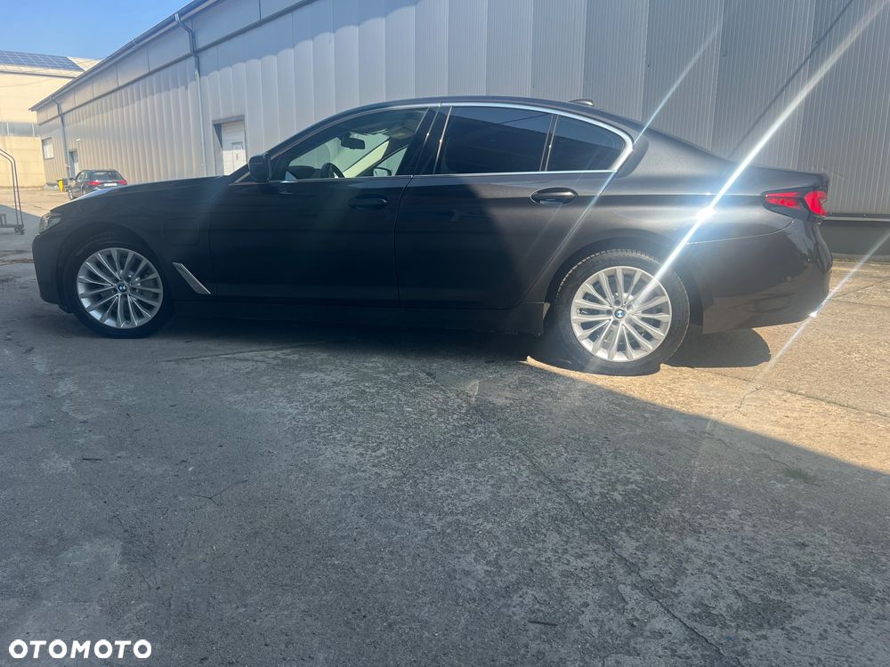 BMW Seria 5 530e iPerformance GPF Luxury Line - 9