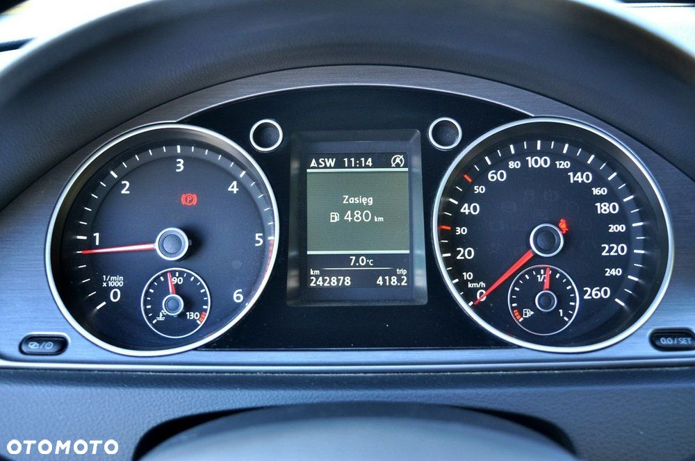 Volkswagen Passat Variant - 23