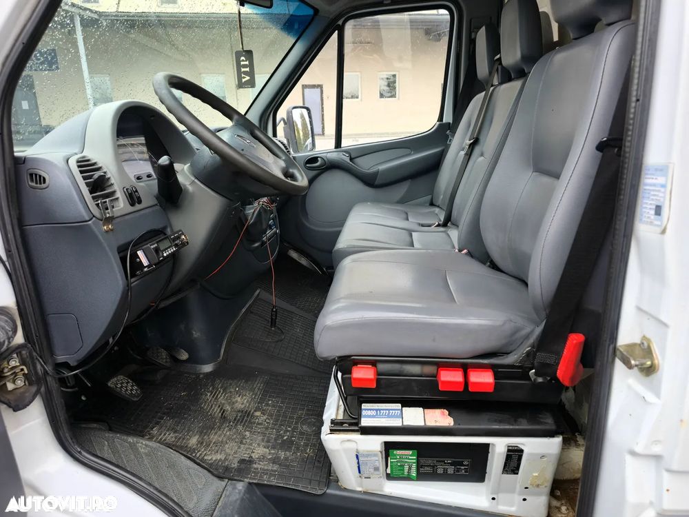 Mercedes-Benz Sprinter - 9