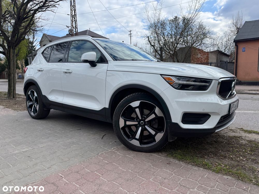 Volvo XC 40 T5 AWD Momentum - 2