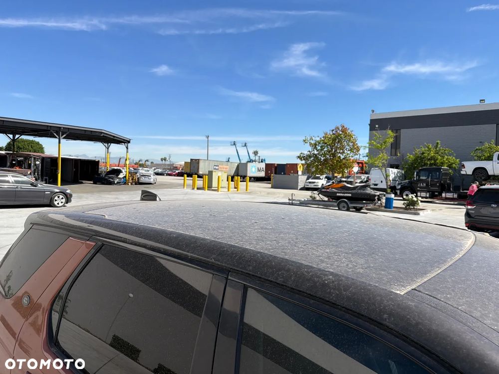 Land Rover Discovery Sport - 16