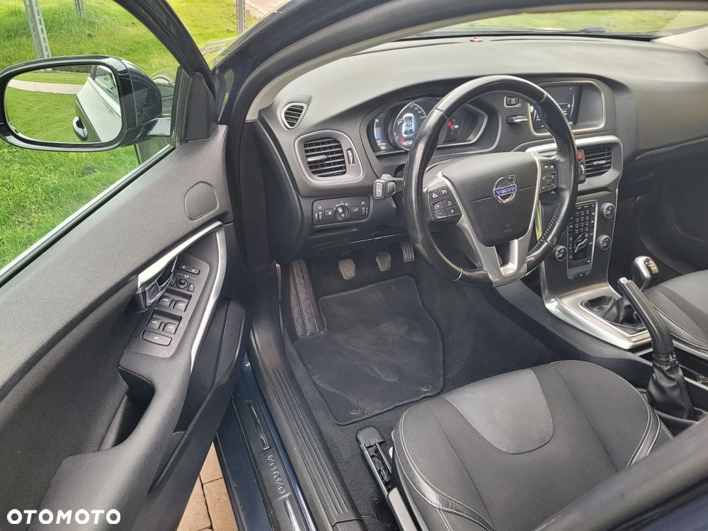 Volvo V40 D2 You - 9