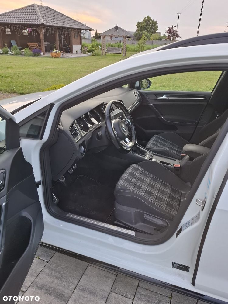 Volkswagen Golf GTD (BlueMotion Technology) - 6