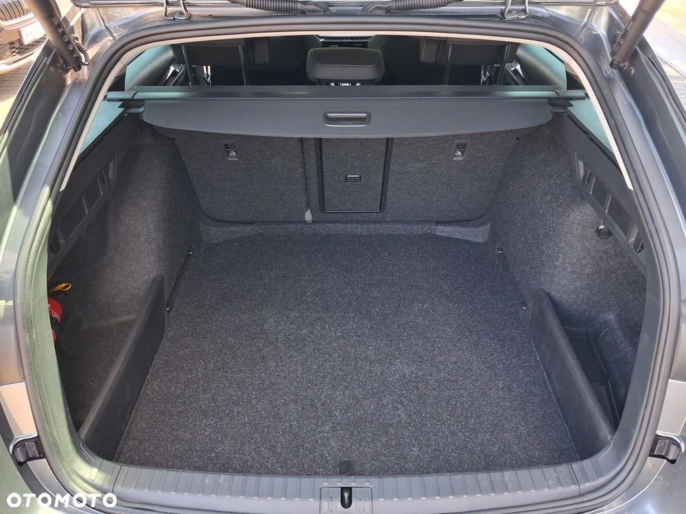 Skoda Octavia 2.0 TDI Selection DSG - 9