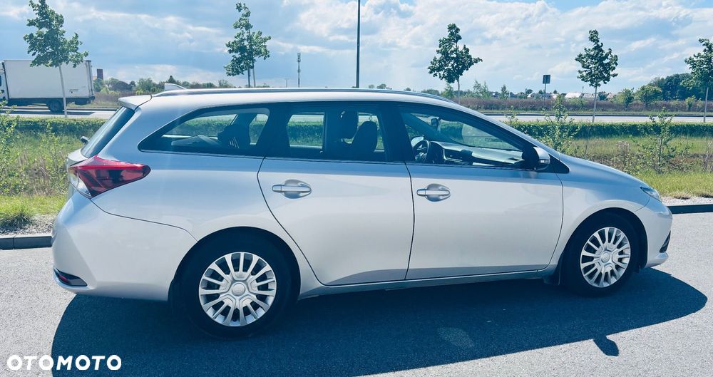 Toyota Auris 1.33 VVT-i Premium - 18