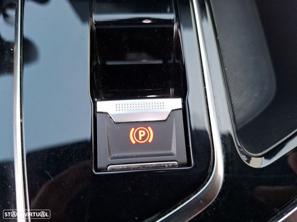 Peugeot 3008 1.6 Hybrid GT e-EAT8 - 22