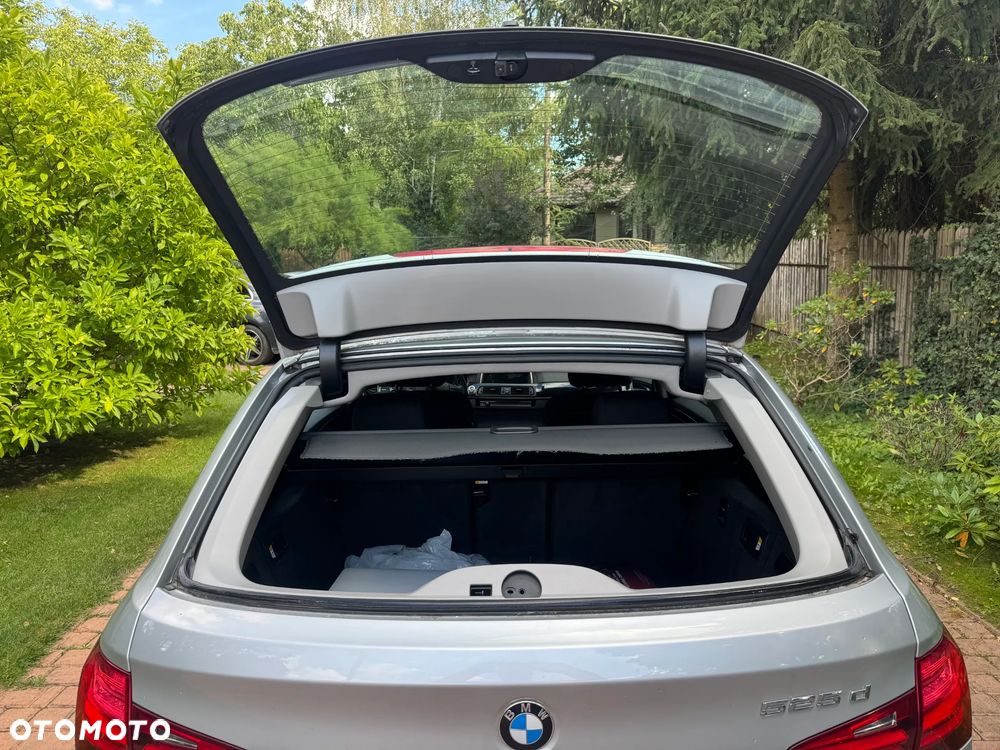 BMW Seria 5 525d - 5