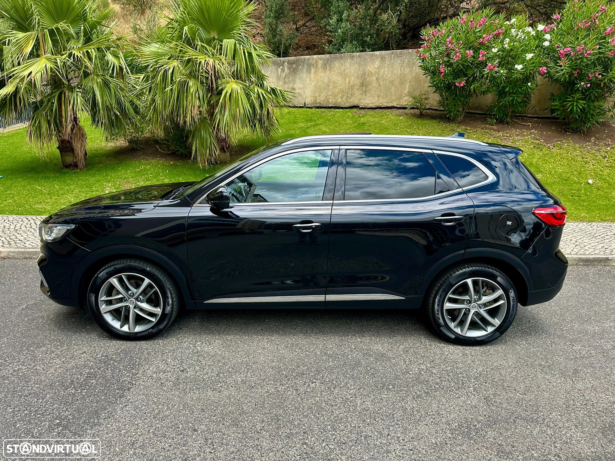 MG EHS 1.5 T-GDI Plug-in Hybrid Luxury - 4
