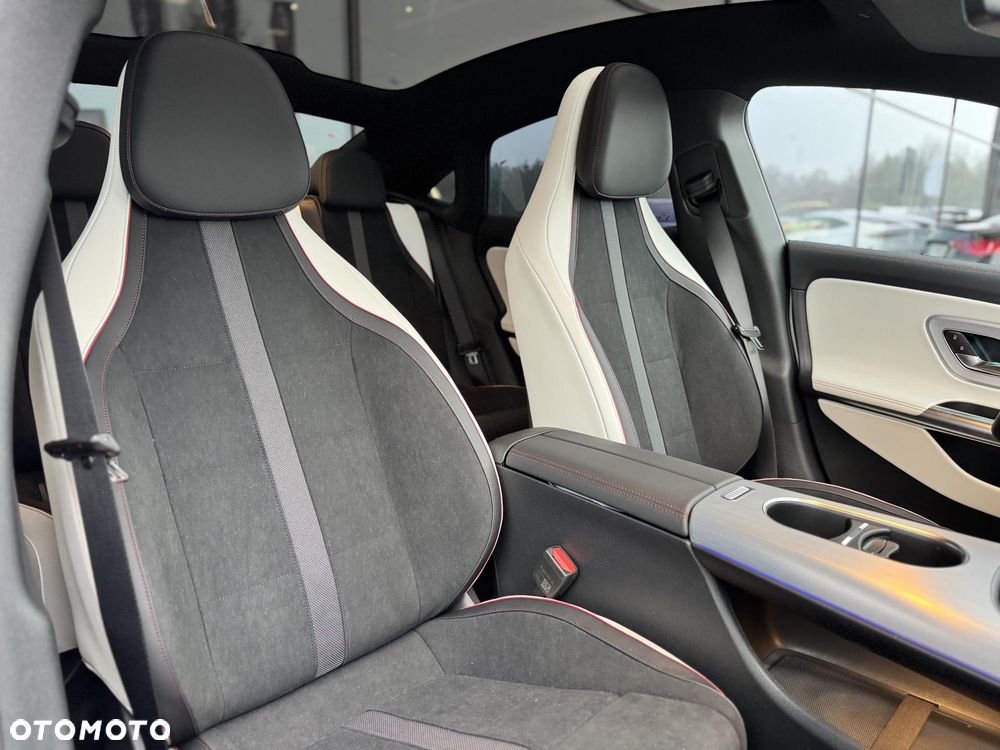 Mercedes-Benz CLA 200 4Matic - 15