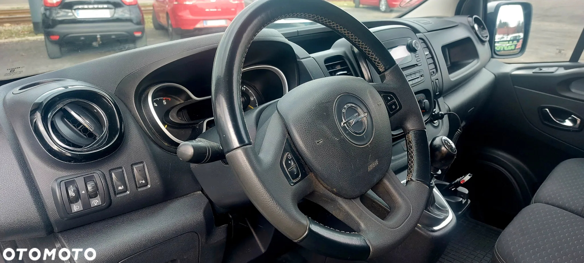 Opel VIVARO - 16