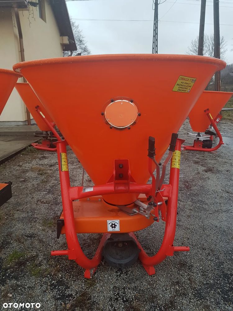 Dexwal Bis Rozsiewacz nawozów 200 L - 500 L Raty Transport Lejek - 5