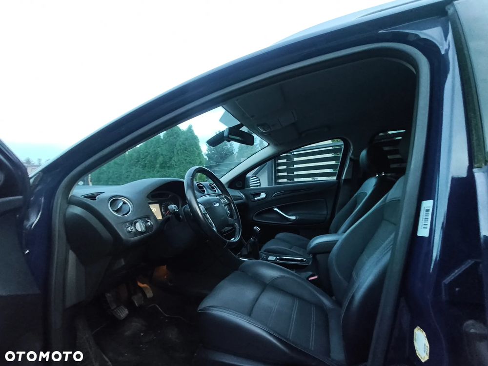 Ford Mondeo 2.0 Platinium X Plus (Titanium) - 23