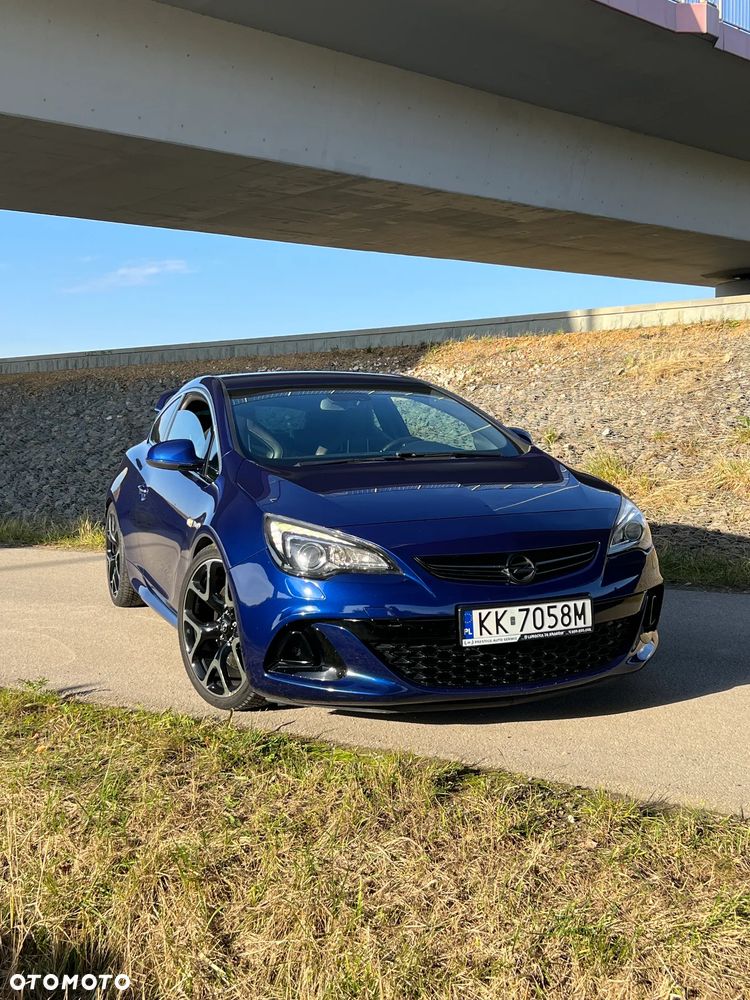 Opel Astra OPC Start/Stop - 2