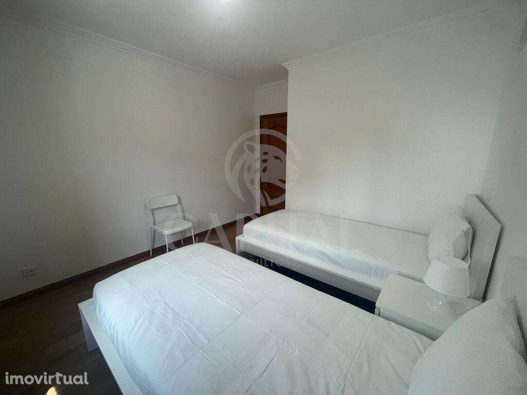 Apartamento mobilado e equipado no centro de Samora Correia - Grande imagem: 4/34