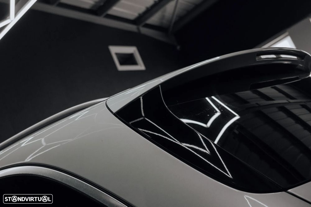 Mercedes-Benz E 220 d AMG Line - 14