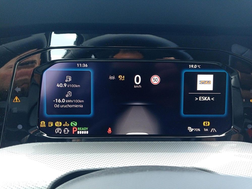 Volkswagen Golf - 28