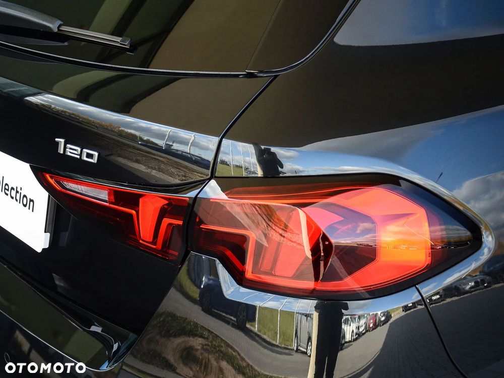 BMW Seria 1 120i M Sport - 9