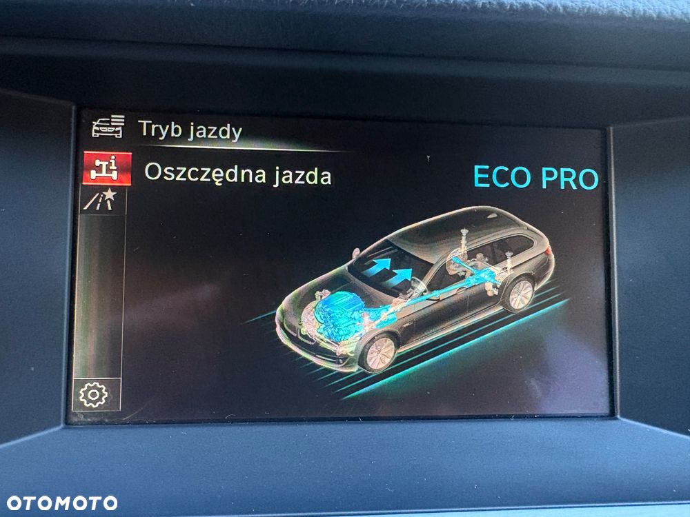 BMW Seria 5 520d xDrive Luxury Line - 31