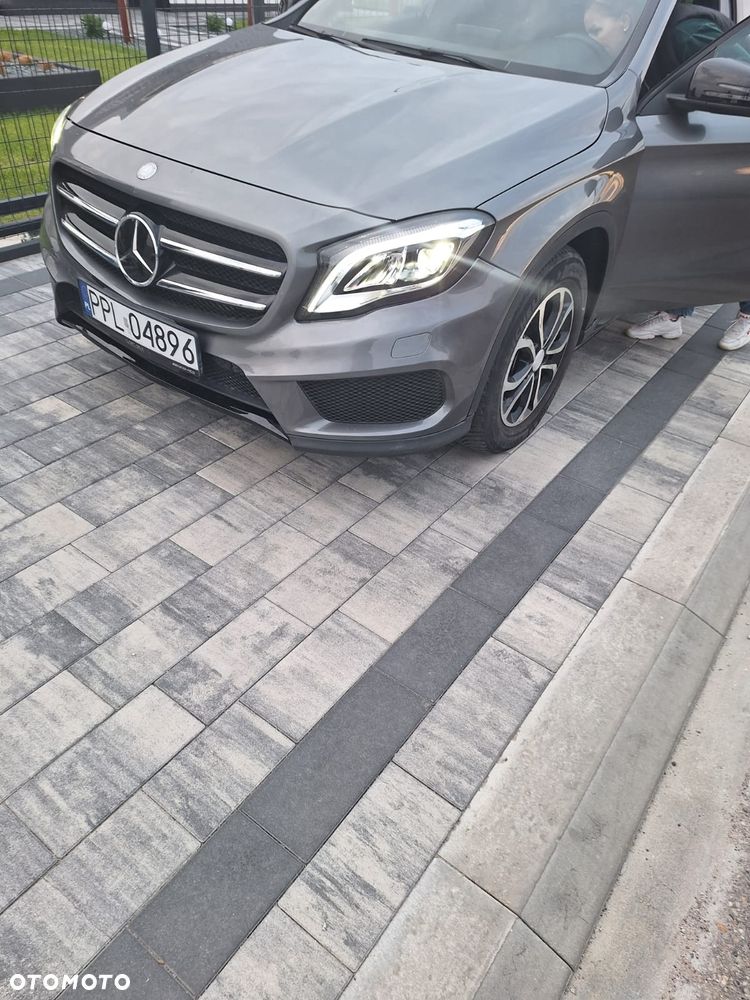 Mercedes-Benz GLA 250 7G-DCT Peak Edition - 2