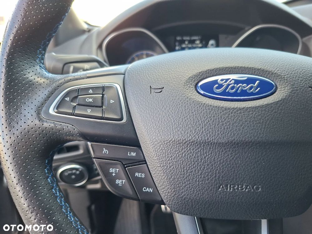 Ford Focus - 16