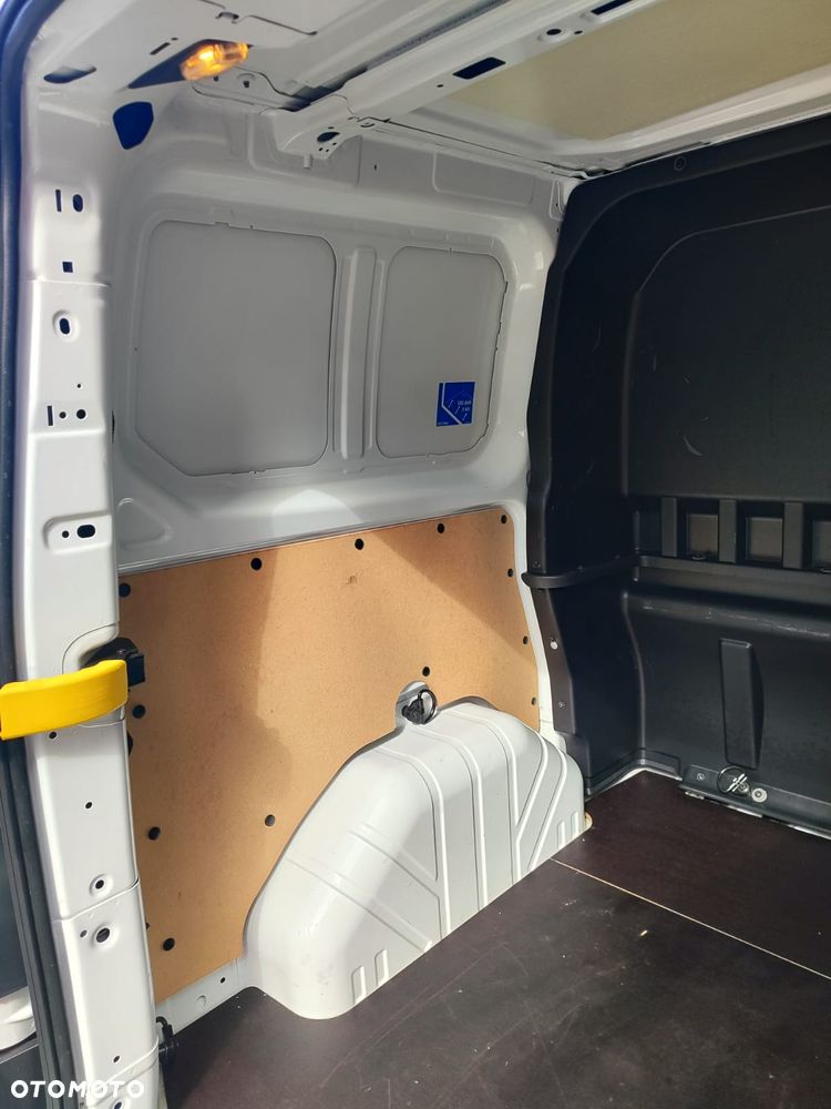 Ford Transit - 26