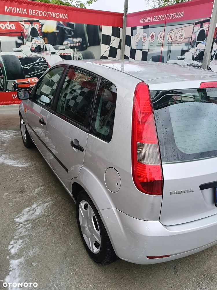 Ford Fiesta 1.4 Ambiente - 6