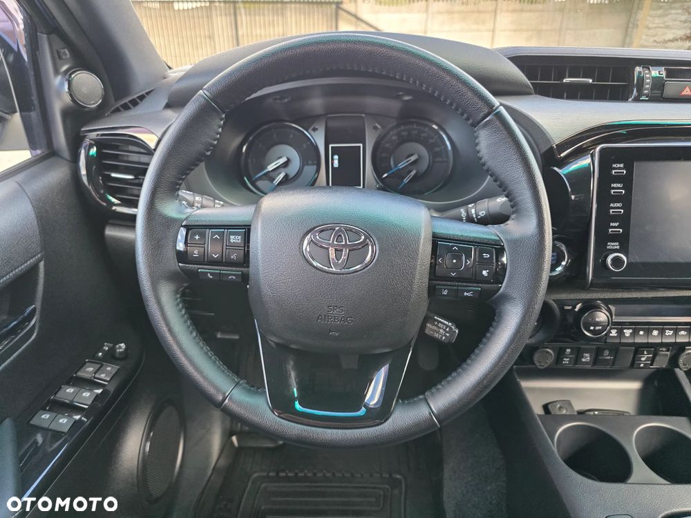 Toyota Hilux 2.8 D-4D Double Cab Invincible 4x4 - 32