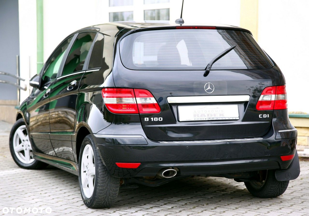 Mercedes-Benz Klasa B 180 CDI Autotronic Special Edition - 18